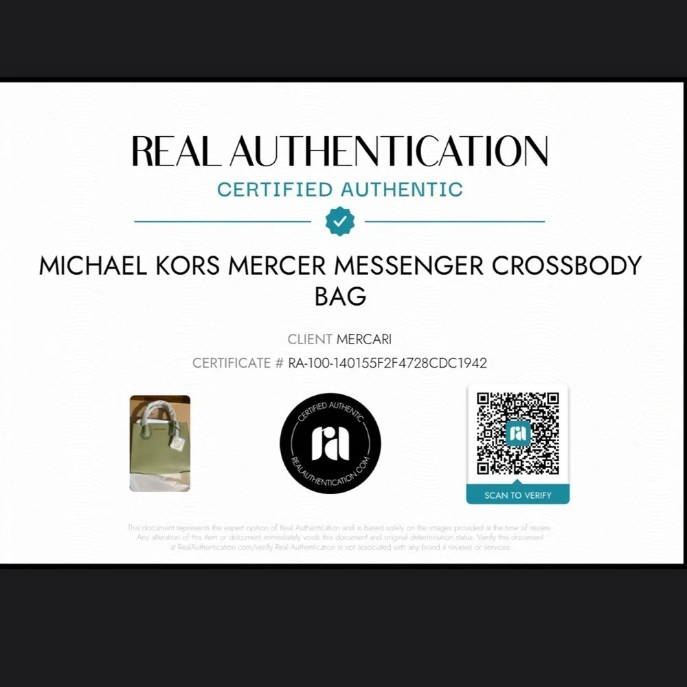 Michael Kors Mercer  Messenger Crossbody bag
